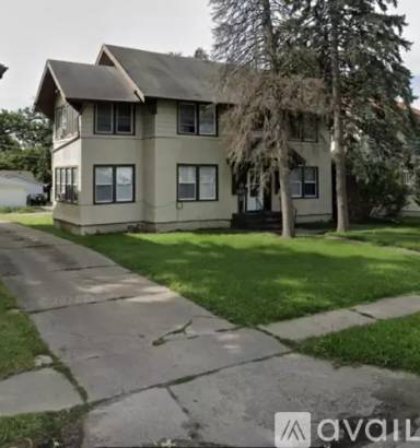 Main picture of 702 Euclid Ave