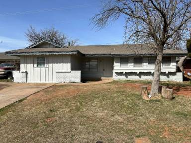 Main picture of 3121 Delmar Rd