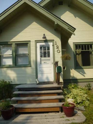 Main picture of 120 Pine Ave