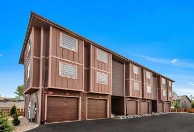 Main picture of 135 NW Revere Ave