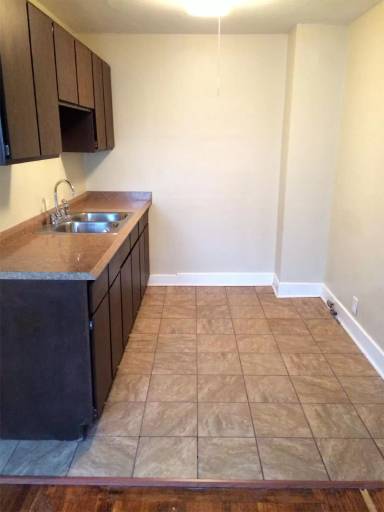 Main picture of 619 Linden Ave