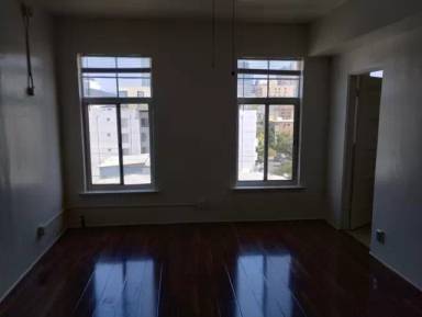 Main picture of 901 S Kingsley Dr