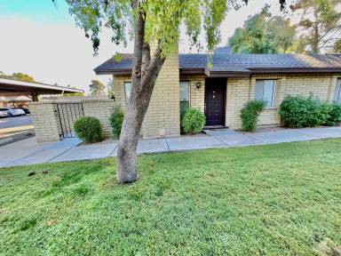 Main picture of 32 W Loma Vista Dr