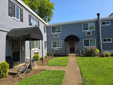 Main picture of 3206 Ellwood Ave