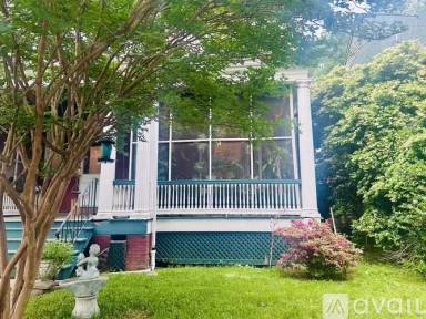 Main picture of 324 Colonial Ave