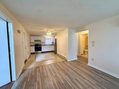 Main picture of 185 Calef Rd