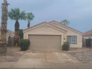 Main picture of 964 E Laredo St