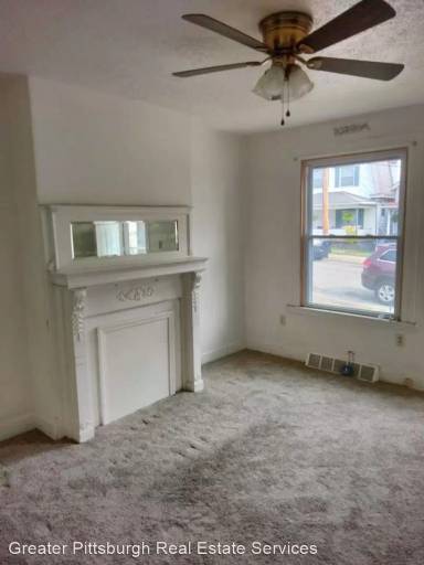 Main picture of 431 School St