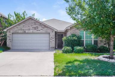Main picture of 7621 Hollow Forest Dr
