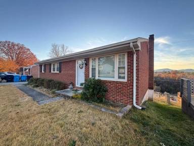Main picture of 4523 Long Acre Dr NE