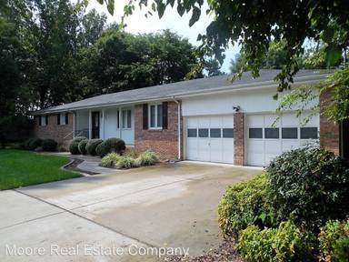 Main picture of 715 N 37th St