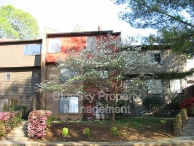 Main picture of 941 Southampton Dr