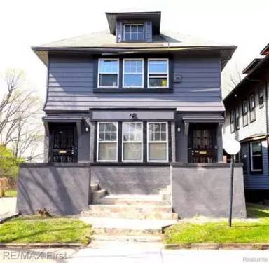 Main picture of 1727 Canton St