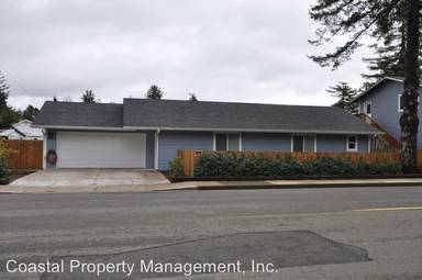 Main picture of 962 Spruce St