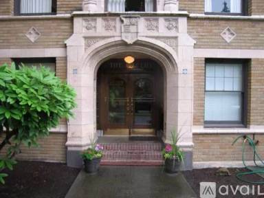 Main picture of 2815 Boylston Ave E