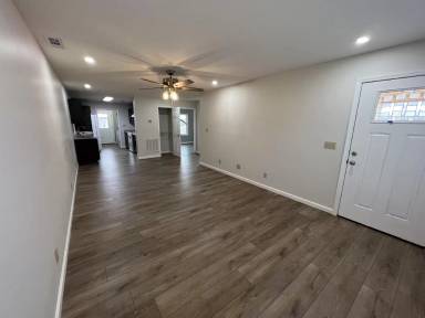 Main picture of 318 Pikeview St