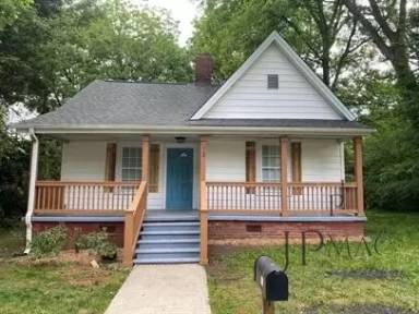Main picture of 13 Woodward St