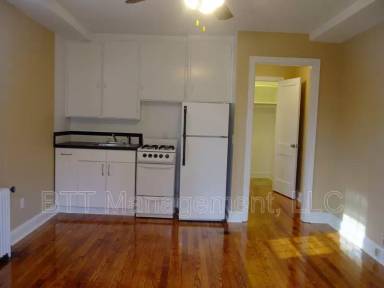 Main picture of 8401 Greenwood Ave