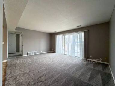 Main picture of 3831 S 46th St