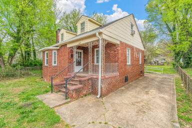 Main picture of 1609 Dunbar St
