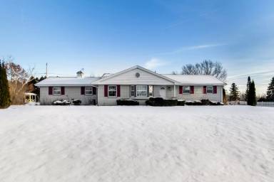 Main picture of S68W12635 Bristlecone Ln