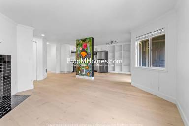 Main picture of 7937 SW 40th Ave