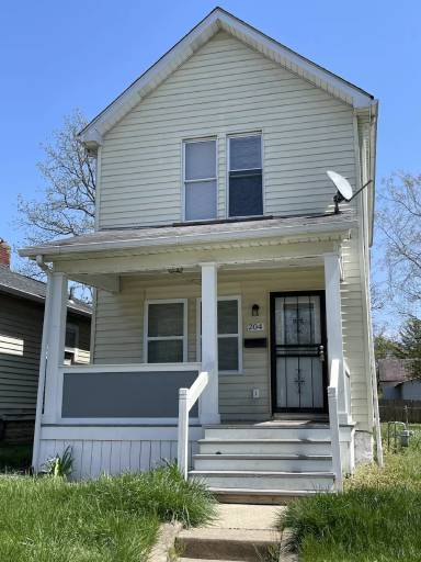 Main picture of 204 S Wheatland Ave