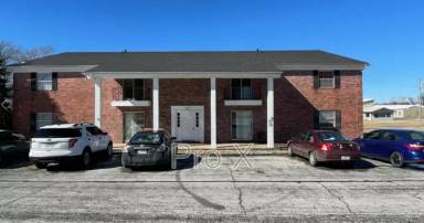 Main picture of 2027 S River St