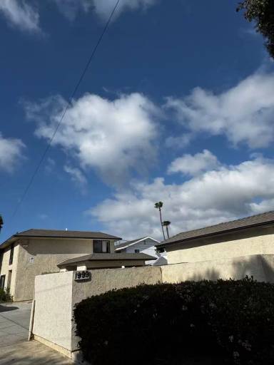 Main picture of 1995 Maple Ave