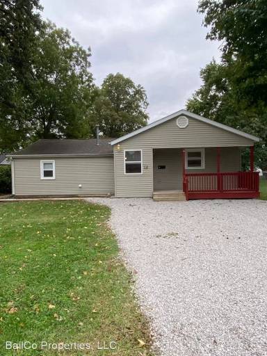 Main picture of 34 W Poplar St
