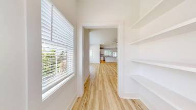 Main picture of 577 Piper Ave