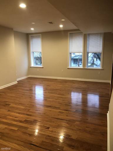 Main picture of 308 S Pacific Ave