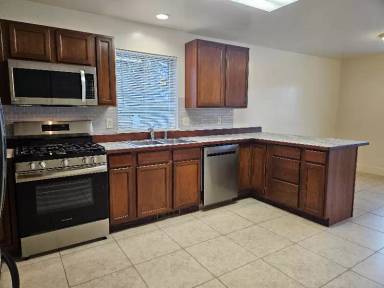 Main picture of 606 Minnesota St