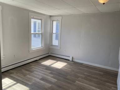 Main picture of 33 Berkley St