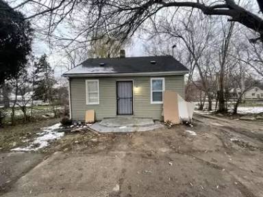 Main picture of 16145 Lahser Rd