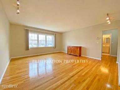 Main picture of 170 Lake Shore Rd