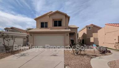 Main picture of 250 S Lakeview Blvd