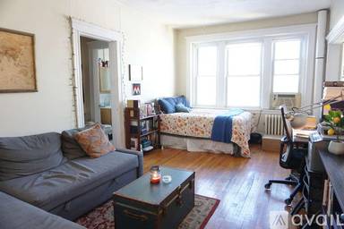 Main picture of 228 Kelton St