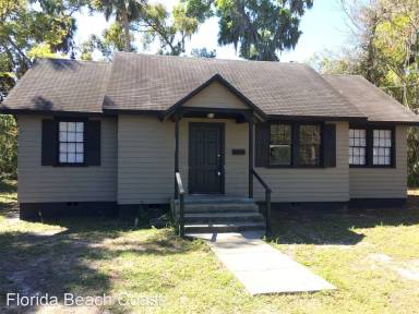 Main picture of 250 W Highland Ave