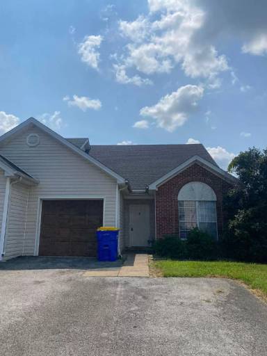 Main picture of 3001 Cave Springs Ave