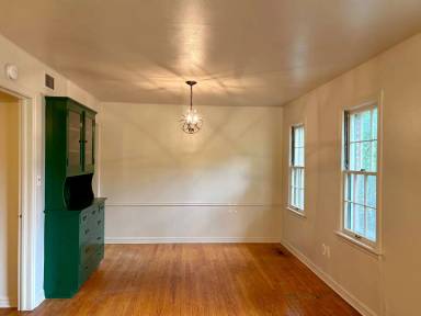Main picture of 5305 N Walker Ave