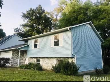 Main picture of 1402 Amblewood Dr