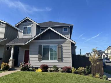 Main picture of 31407 NW Yorkshire St