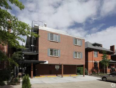 Main picture of 1455 N High St