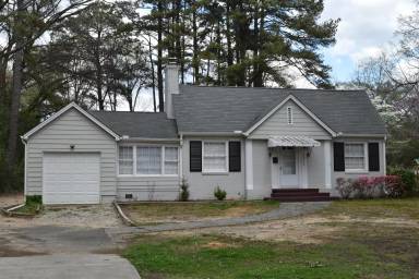 Main picture of 2611 Providence Rd