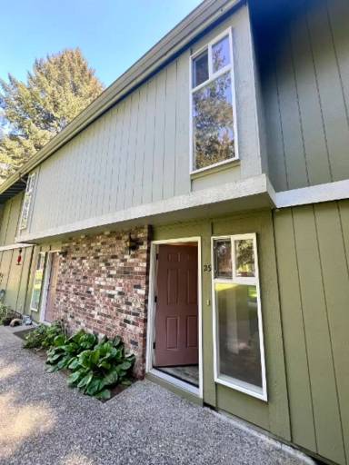 Main picture of 7415 Fairview Rd SW