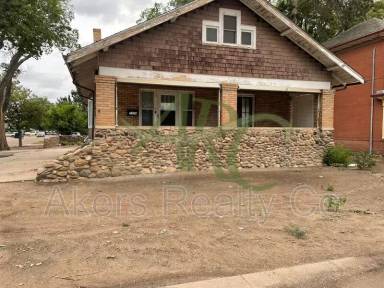 Main picture of 1124 Lake Ave Pueblo, CO 81004-2858