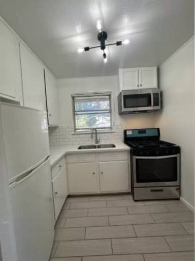 Main picture of 3619 Garrott St