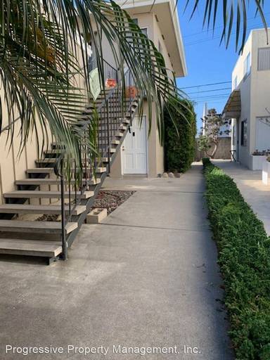 Main picture of 206 Avenida Rosa