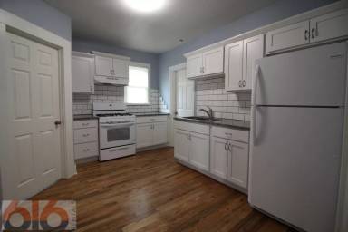 Main picture of 116 Gold Ave SW